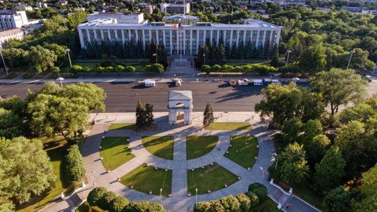 Moldova, confruntată cu provocări energetice majore și într-o poziție geografică sensibilă