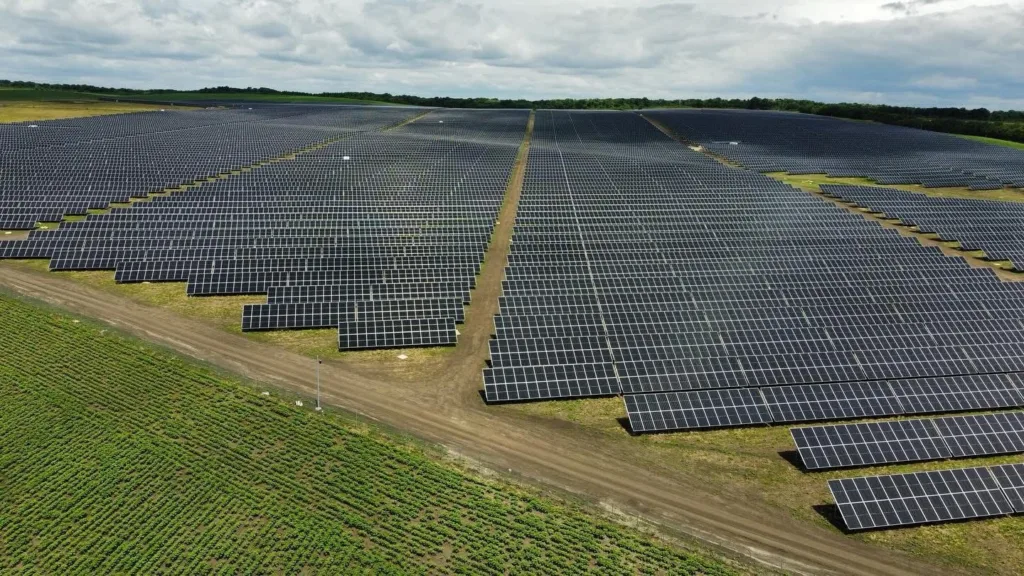 Parcul de 50 MW de la Rădeni, cel mai mare din țară, este funcțional 2 RENERGY