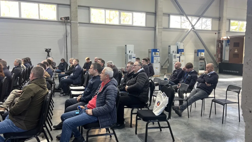 Energia care gândește digital. Cum a transformat HABSEV o hală industrială într-un hub al viitorului energetic 7 RENERGY