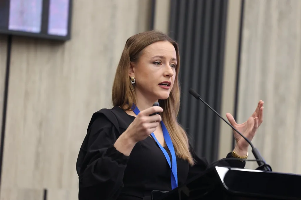 Conferința Investitorilor s-a încheiat: ce au transmis autoritățile despre licitația de 170 MW eolian cu BESS 2 RENERGY