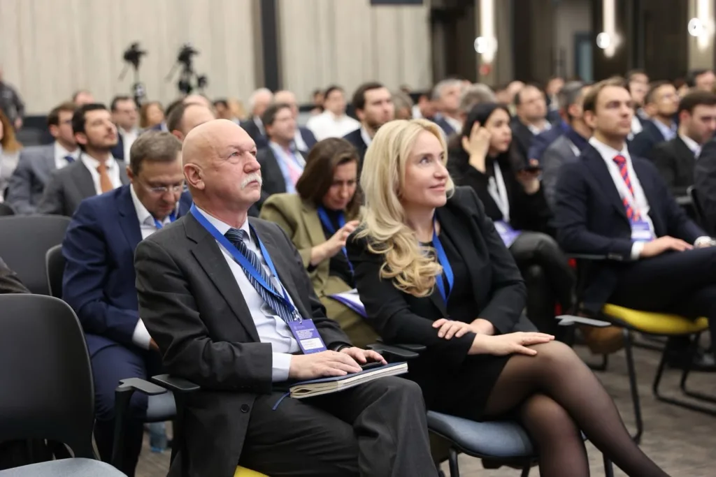 Conferința Investitorilor s-a încheiat: ce au transmis autoritățile despre licitația de 170 MW eolian cu BESS 11 RENERGY