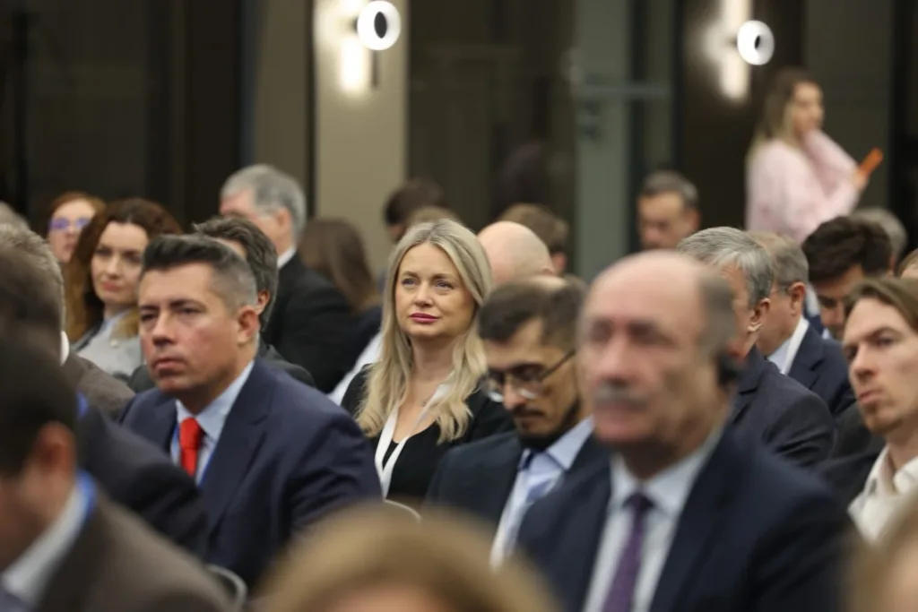 Conferința Investitorilor s-a încheiat: ce au transmis autoritățile despre licitația de 170 MW eolian cu BESS 16 RENERGY