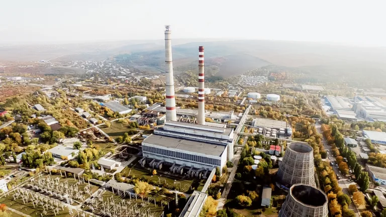Termoelectrica vrea să ajusteze tarifele la căldură și prețul la energia electrică