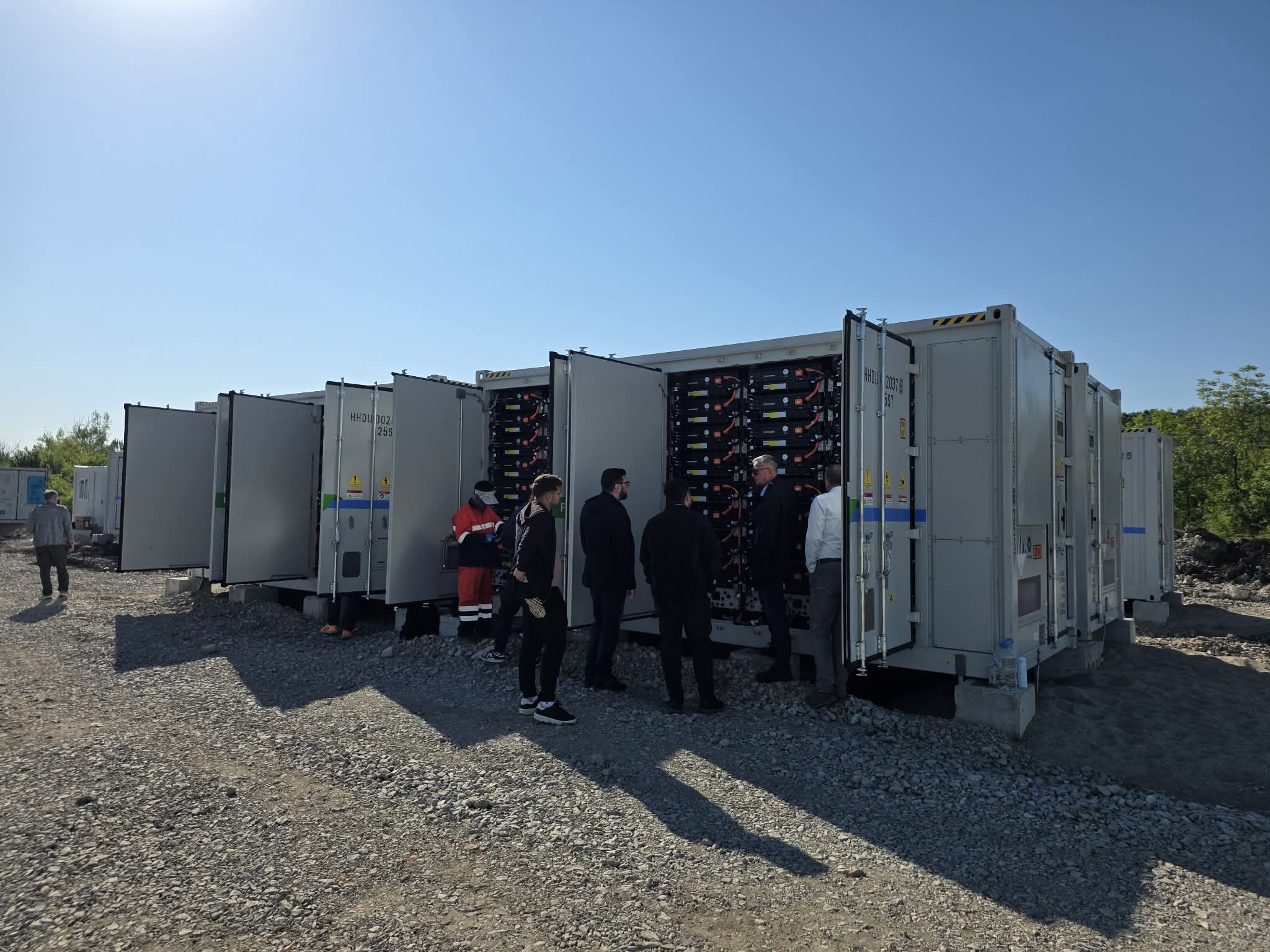 Echipa Kirsan Energy la proiecte BESS